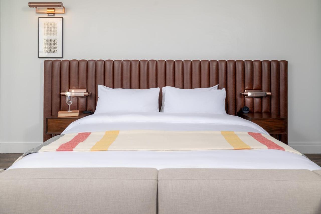 Surety Hotel Дес Мойнс Екстериор снимка